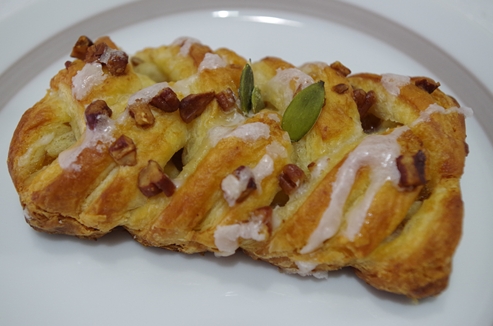 �}���C�x�[�J���[ �{�k�[��