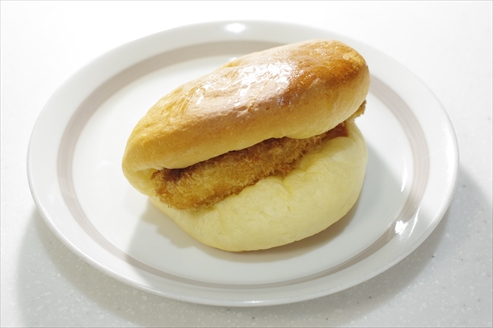 �C�g�E�x�[�J���[