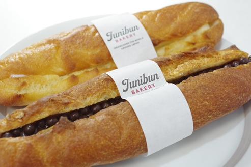 �W���E�j�u���x�[�J���[