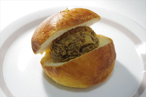 �X�g���X�u���W���A